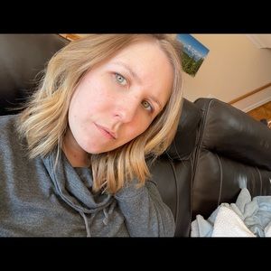 Meet your Posher, Denise